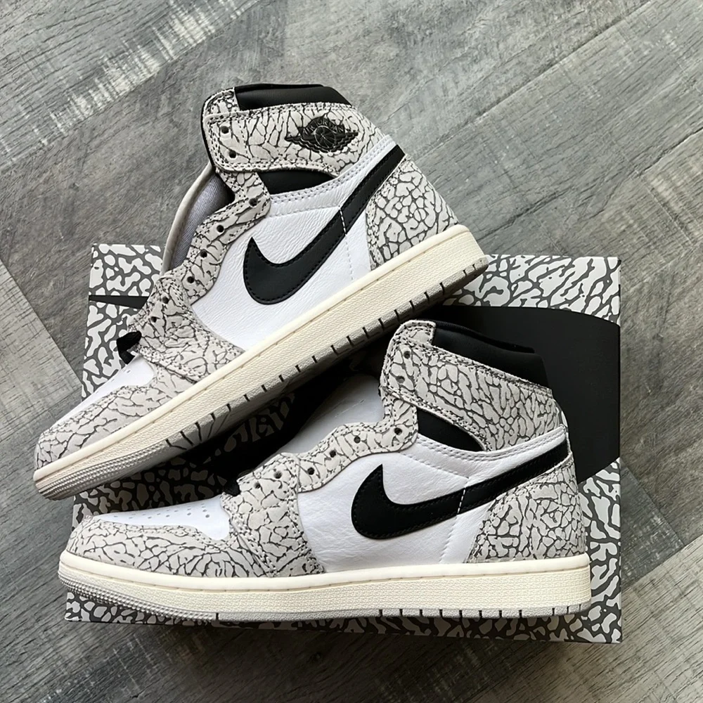 Nike Air Jordan 1 retro high OG NEW WITH BOX - Picture 1 of 10